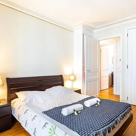 Apartament Guestready - Arc De Triomphe Colorful Escape