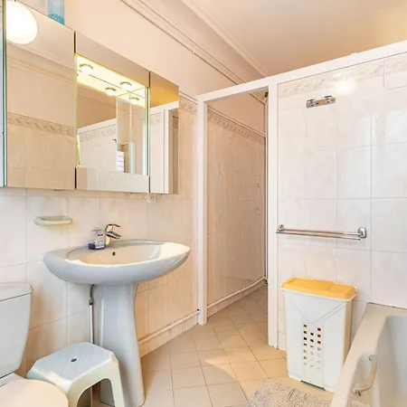 Apartament Guestready - Arc De Triomphe Colorful Escape Paryż