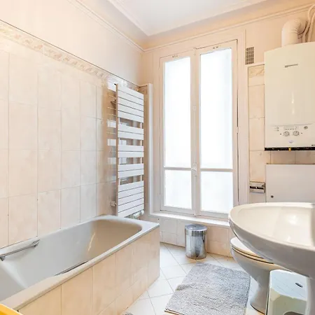 Guestready - Arc De Triomphe Colorful Escape * Paryż