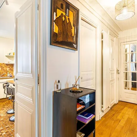 Guestready - Arc De Triomphe Colorful Escape * Paryż
